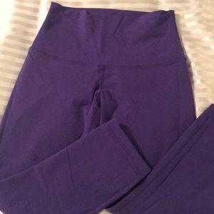 Lululemon wonder under crops